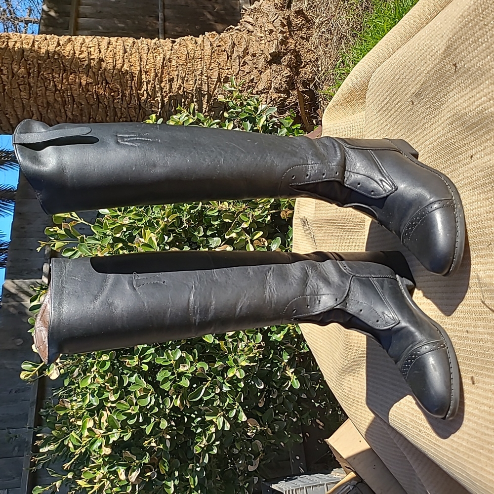 Devon Aire Field Boots Gem